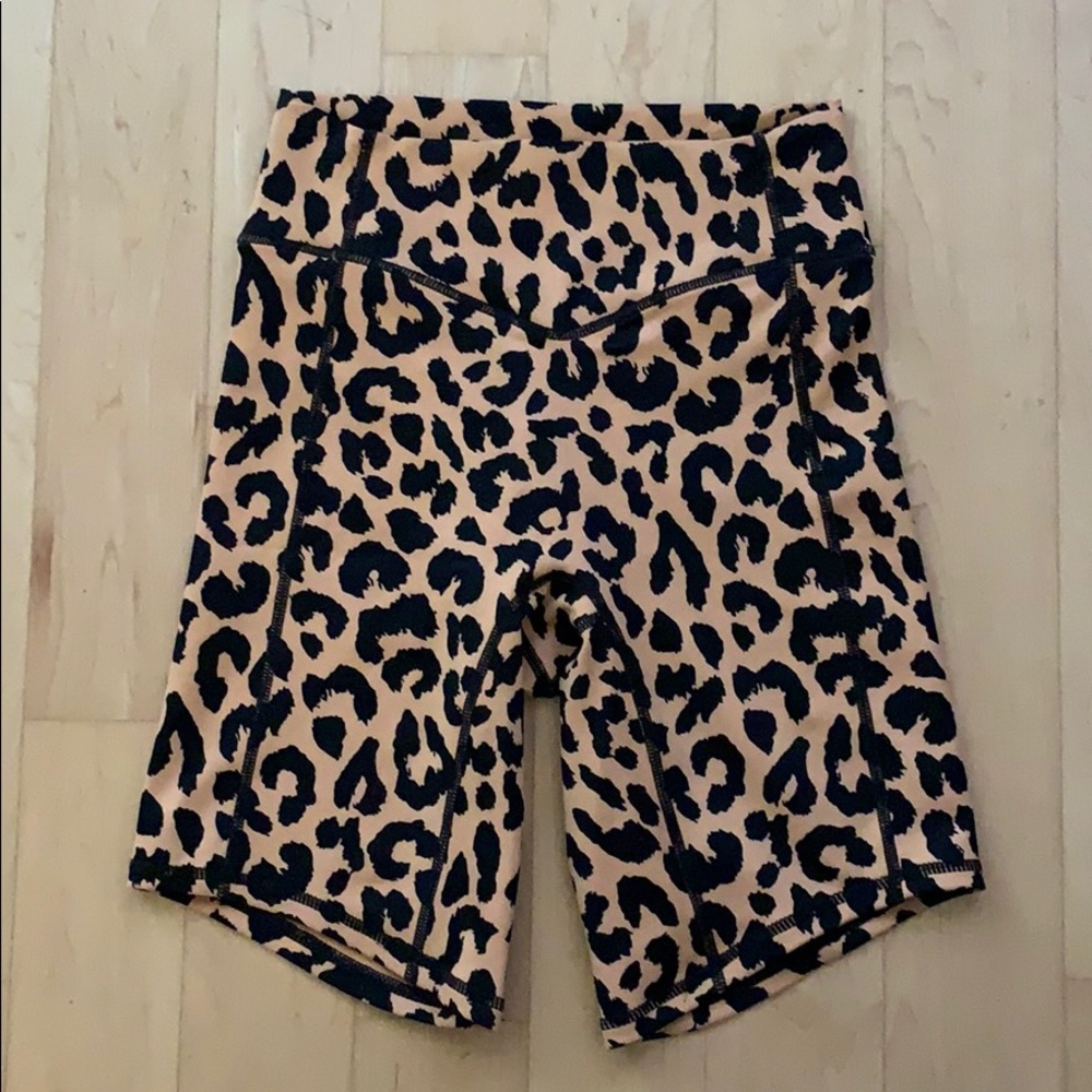 *BNWT* Balance Athletica Rider Short Ascend
